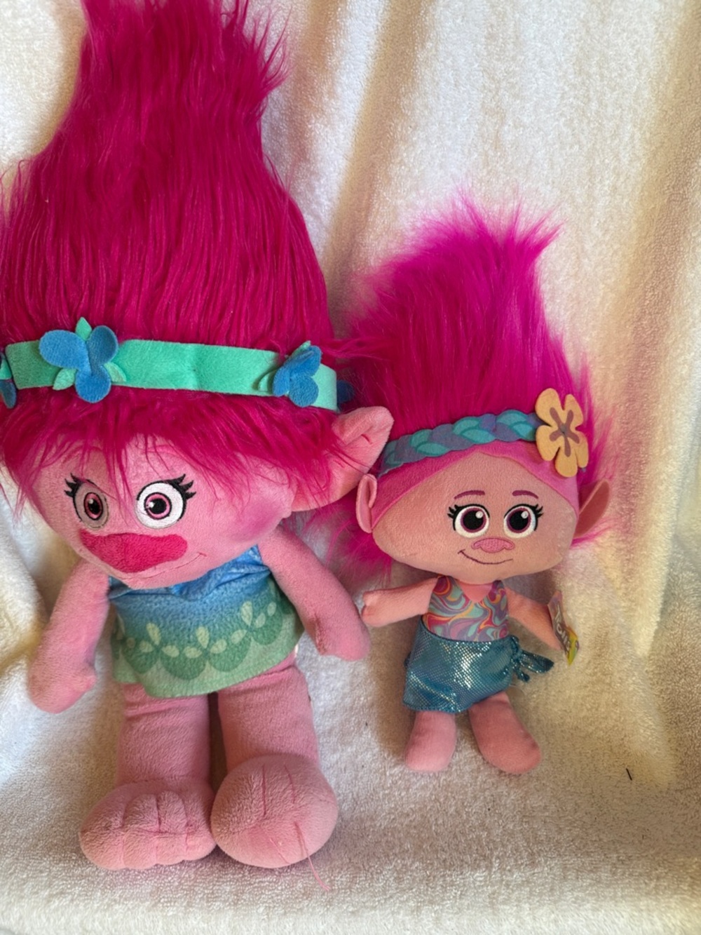 Trolls Pink Plush Duo with Bright Pink Hair and Aqua Accents